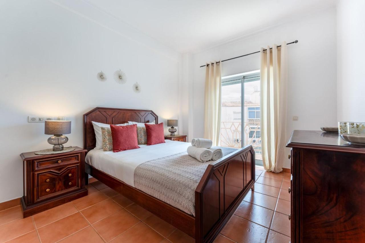 Peaceful 1 Bdr Apartment W/ Balcony By Lovelystay 알만실 외부 사진