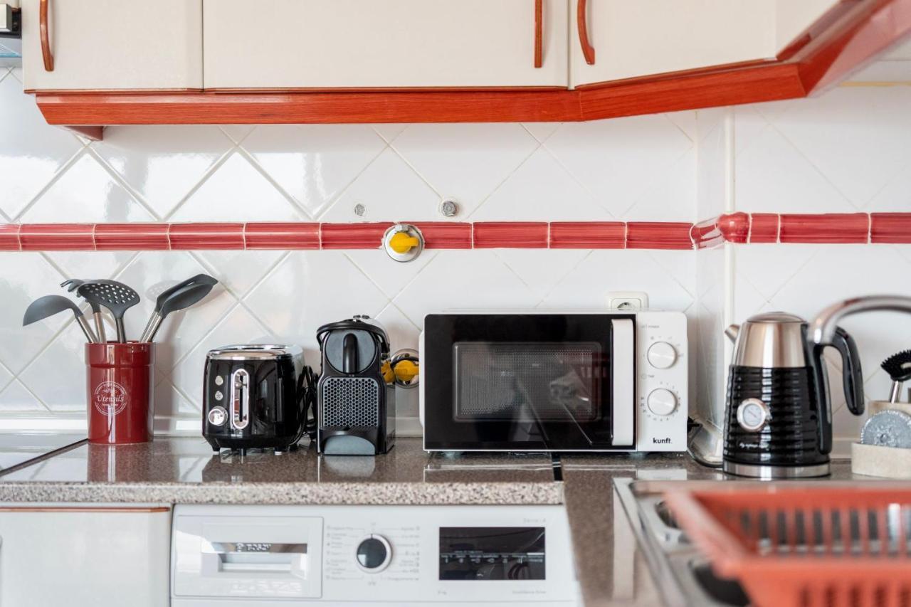 Peaceful 1 Bdr Apartment W/ Balcony By Lovelystay 알만실 외부 사진